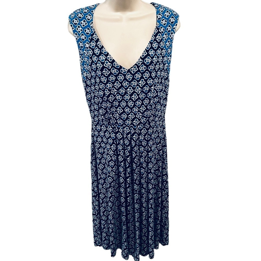 BODEN V-Neck Blue Floral Sleeveless Knee-Length Dress Career business casual 8